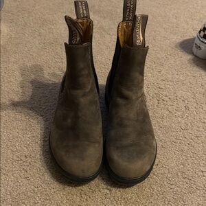 Blundstone Distressed Leather Boots